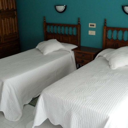 Vista Alegre Hostal La Paz מראה חיצוני תמונה