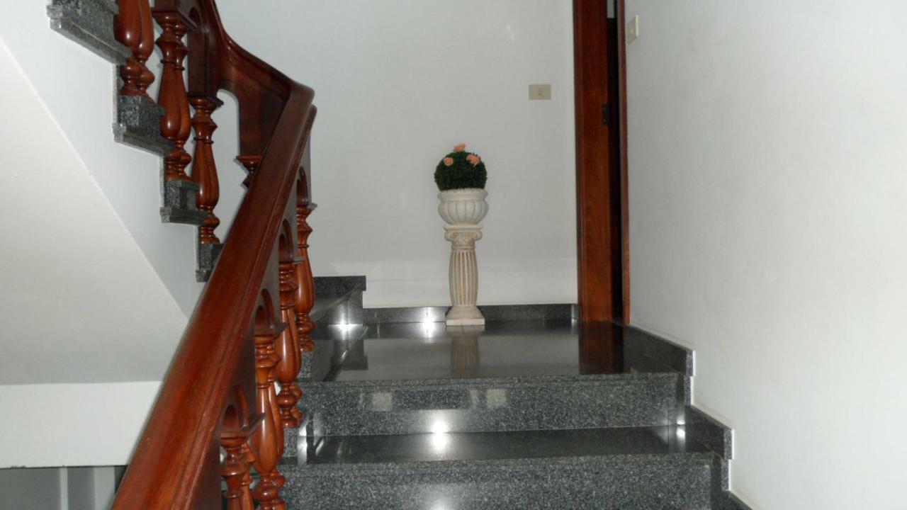 Vista Alegre Hostal La Paz מראה חיצוני תמונה
